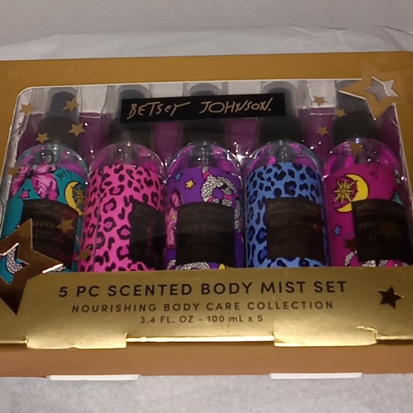 Betsey Johnson Other - Betsey Johnson Body Mist Set